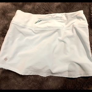 Lululemon skort Sz 2 in mint green 💚